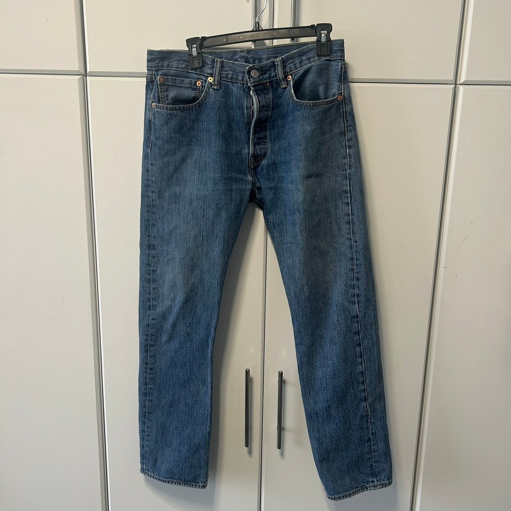 Levis 501 Original Fit Straight Leg Jeans Blue Medium Wash Mens W32 L32